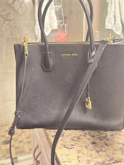 Micheal Kors purse - Thumbnail 4