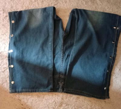 Womens wide leg Jeans with buttons on the side - Thumbnail 3
