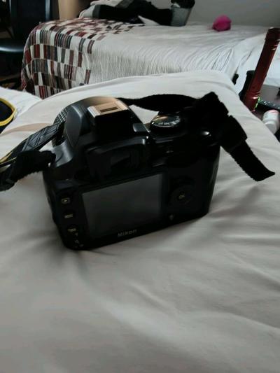 Nikon Digital Camera D40x - Thumbnail 4