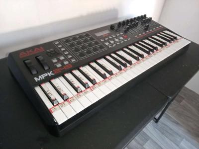 Akai MPK249 49Key Keyboard Controller - Thumbnail 2