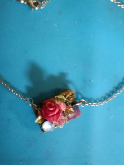 Rose necklace - Thumbnail 1