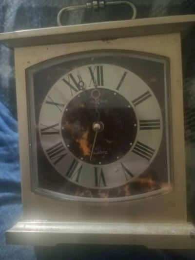 vintage howard and miller mantle desk top clock - Thumbnail 2