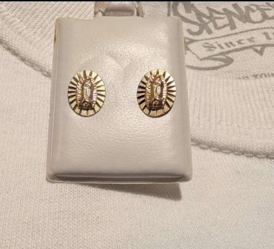 earrings for girl never used gold