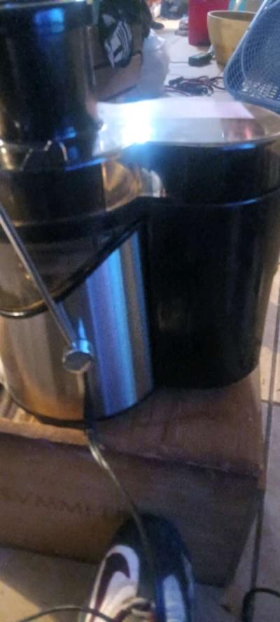 AICOOK Confrugal Juicer - Houston, Texas