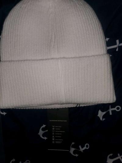 CHANEL White Beanie With Gold Emblems - Thumbnail 3