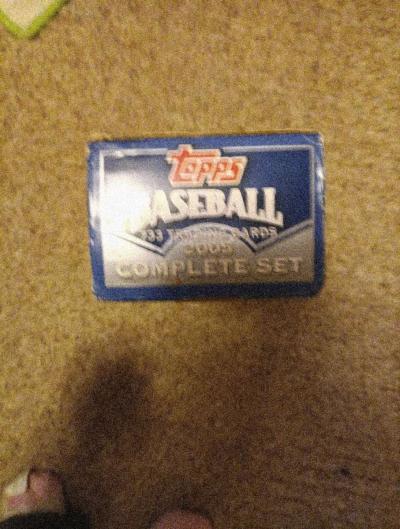 2005 in open Topps baseball cards - Thumbnail 5