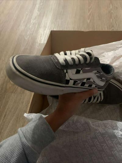 vans white and black strips - Victorville, California