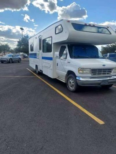1993 Ford E350 75 motorhome - Thumbnail 2