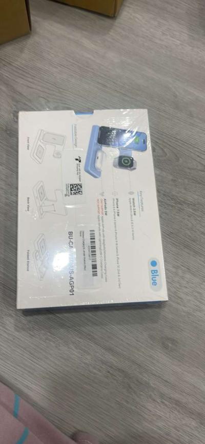 Wireless Charging Station for Apple Devices - Thumbnail 2