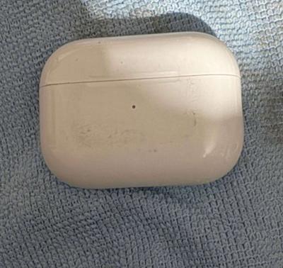 AirPods Pro 2nd generation with MagSafe Charging Case USBC - Thumbnail 4