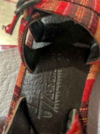 are small plaid fabric sandals for for girls size 5 - Thumbnail 4