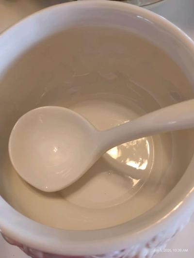 vintage bowl with spoon and lid - Thumbnail 5