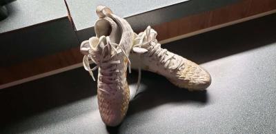 soccer cleats - Thumbnail 2