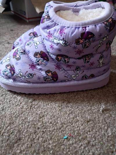 Disney Frozen girls slippers size 11 - Thumbnail 3