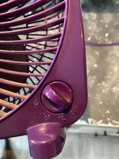Massey 9inch Personal Box Fan - Thumbnail 3