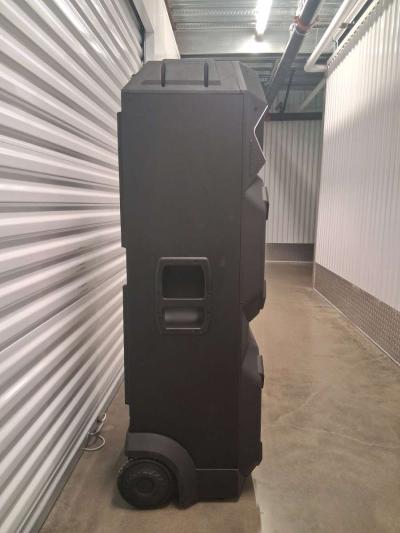 MONSTER G130 Bluetooth speaker 5ft tall - Thumbnail 3