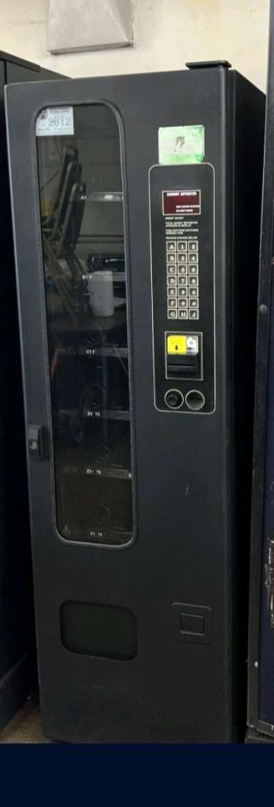 small vending machine - Thumbnail 4