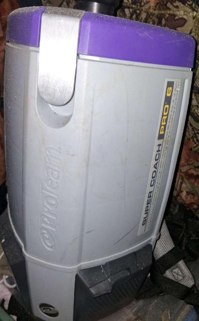 backpack vacuum with all the parts