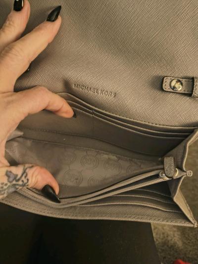 Michael kors purse - Thumbnail 3