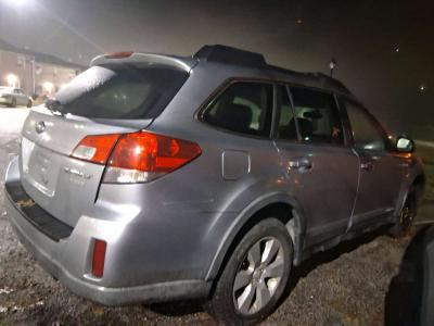 2012 Subaru outback - Thumbnail 4