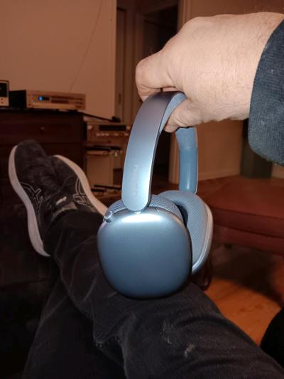Bluetooth headphones - Thumbnail 2