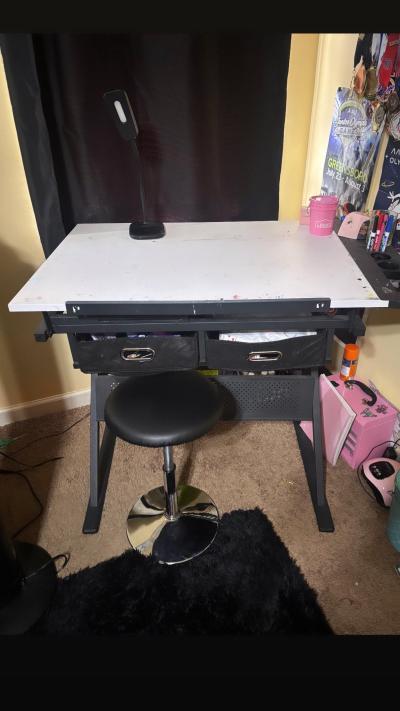 adjustable art table - Greensboro, North Carolina