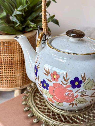 Vintage Korean Tea Pot - Thumbnail 2