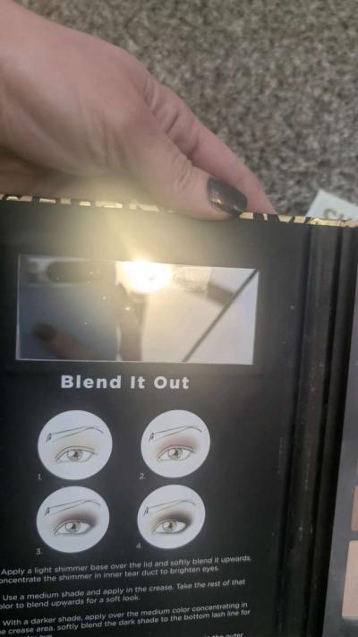 eyeshadow palettes - Thumbnail 2