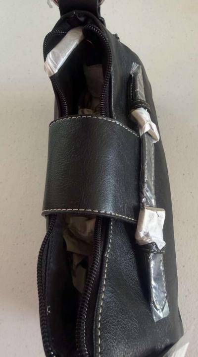 Black Handbag  Shoulder Bag  BRAND NEW - Thumbnail 4