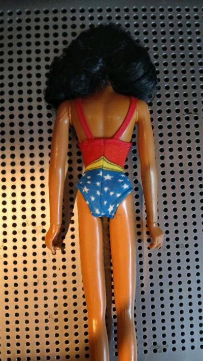 1976 mego wonder woman figure - Thumbnail 4
