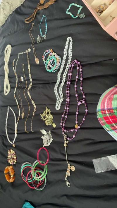 jewelry - Thumbnail 4