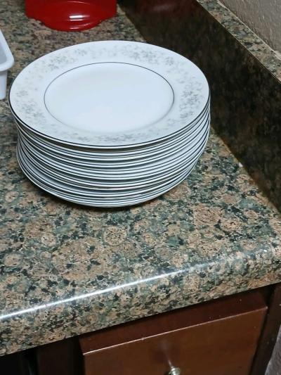 Camelot China Carousel 1315 is a twentyfourpi2307 Camelot Ca - Thumbnail 2