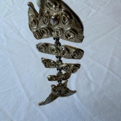 Vintage 1980s Gold Tone Sculptural Statement Earrings  Bold - Thumbnail 5