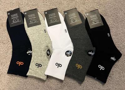 ALO Yoga Half Crew Socks unisex Medium - Thumbnail 3
