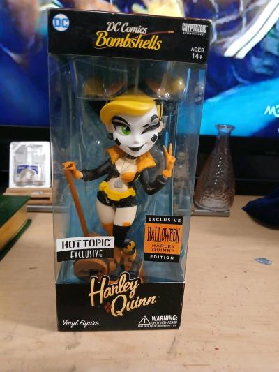 Harley Quinn collectors figure - Thumbnail 2