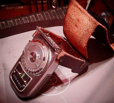 Vintage Sekonic analog handheld light meter - Federal Way, Washington