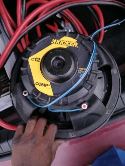 1   12 inch kicker competition - Thumbnail 2