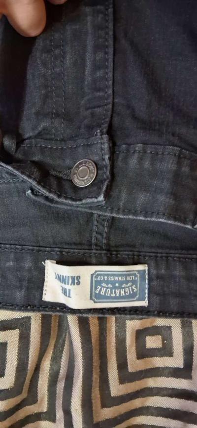 Womens Levis size 12 - Thumbnail 3