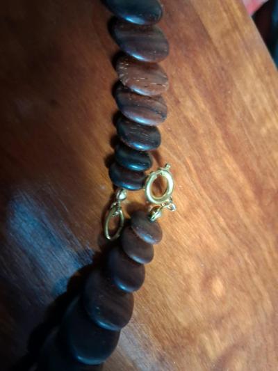 Vintage Overlapping Rosewood Disc Necklace and Earring Set - Thumbnail 3