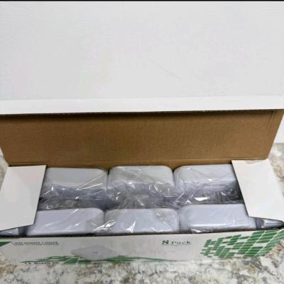 8 pieces LED NIGHT LIGHTS - Thumbnail 4