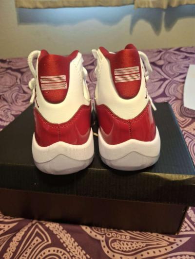 jordan 11 cherry - Thumbnail 2
