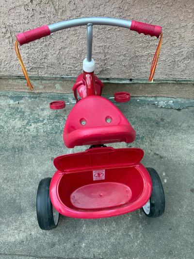 Radio Flyer tricycle - Thumbnail 4