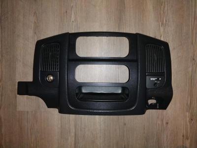 2002 2005 Dodge Ram 1500 Radio Dash Trim Bezel OEM