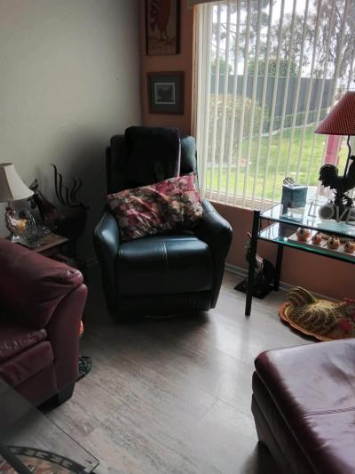 Living Room 3 piece Couch 2 chairs w Ottoman - Thumbnail 3