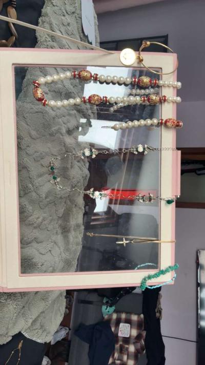 jewelry - Thumbnail 2