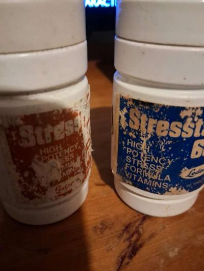 collection of med Bottles - Thumbnail 2