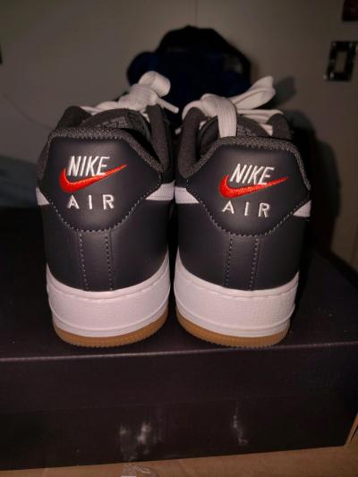 mens Nikes size 9 - Thumbnail 2
