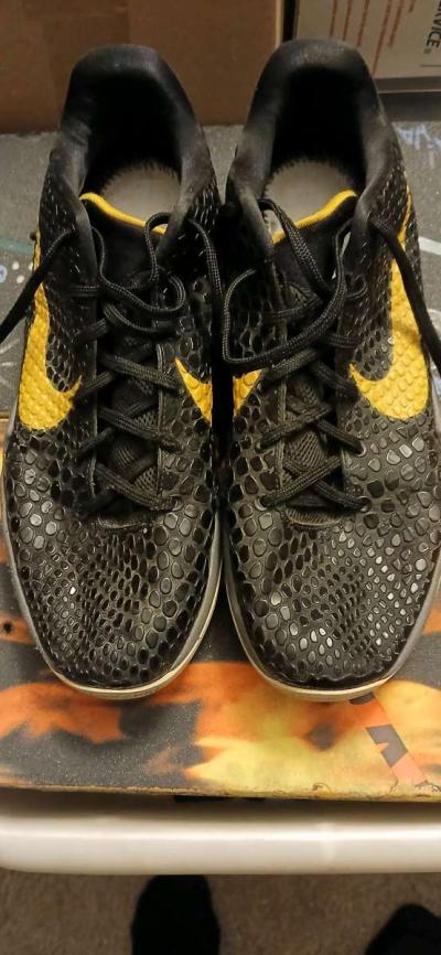 vintage Nike kobe venomenoms mens 12 - Pomona, California