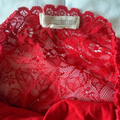Scarlet Lace Bandeau Top  Elegant  EyeCatching Design S - Thumbnail 4
