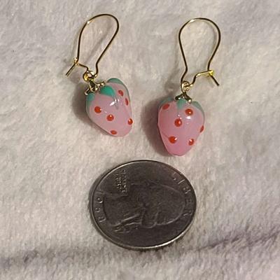 Pink Strawberry Murano Glass Earrings - Thumbnail 3